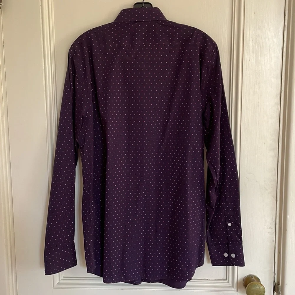 Medium Slim fit Banana Republic Premium Cotton Dress shirt. - Picture 2 of 3